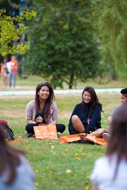 New students mix during orientation