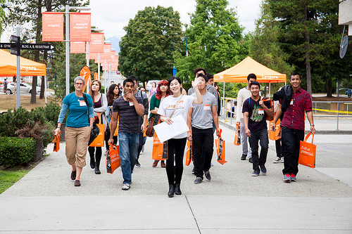 New students arrive on campus for orientation.