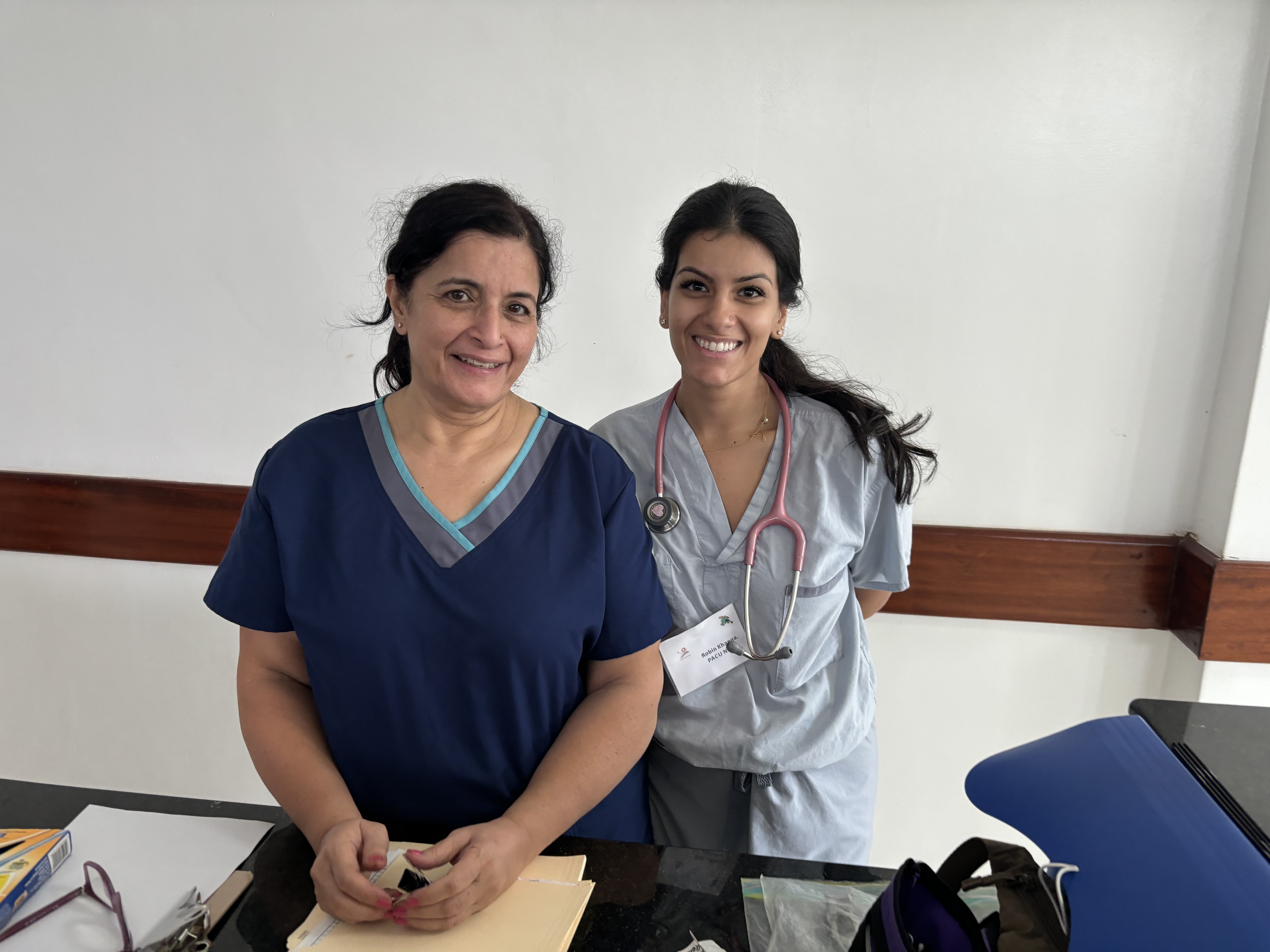 Robin Khanna with her mother.