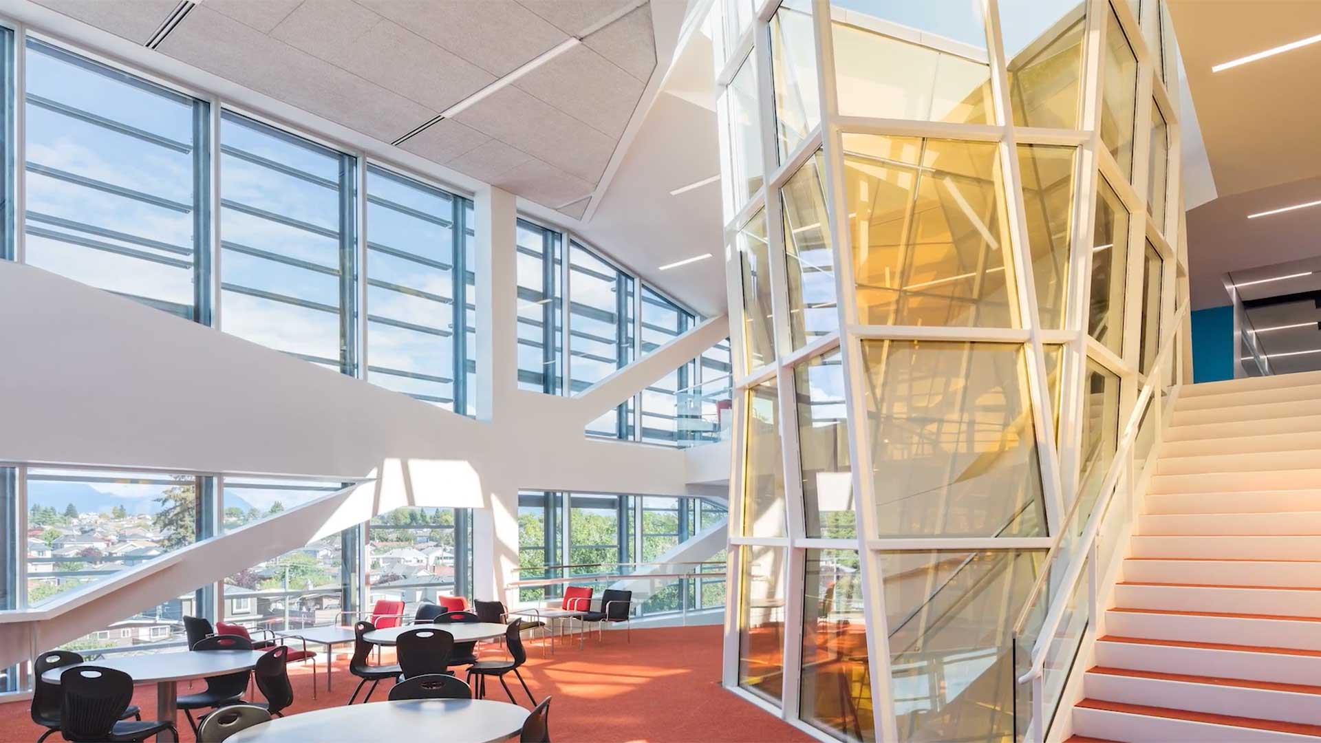 The building's second floor with a view of the oculus 