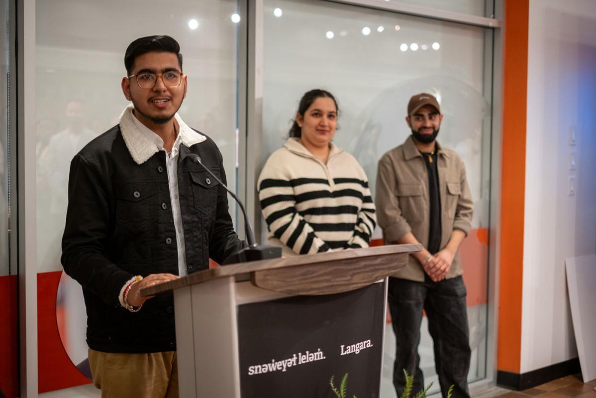Prabh Deep Kaur, an international student and peer tutor at the ASC, gives a speech.
