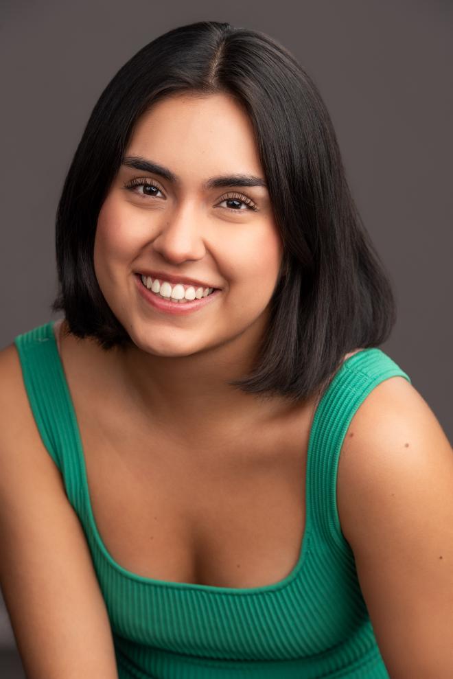 A photo of Izel De Lara